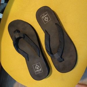 Black REEF Flip Flos Sandles